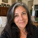 Laura, 52